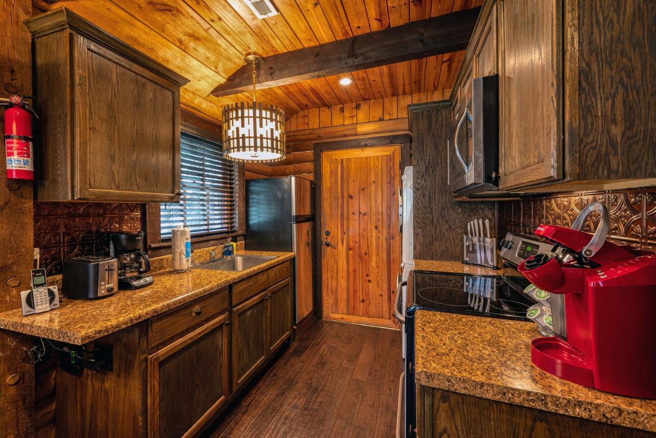 Staynantahala - Smoky Mountain Cabins And Luxury Yurts Aquone Екстериор снимка